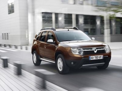 Полноприводные «Дастеры» обзаведутся «автоматами»