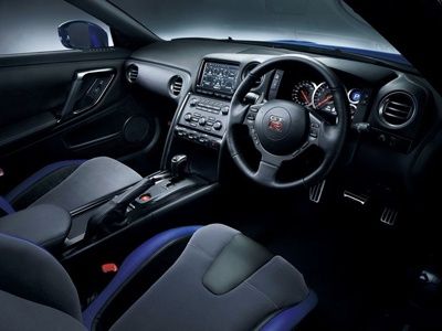 Nissan предложит GT-R Track Pack и для левостороннего руля